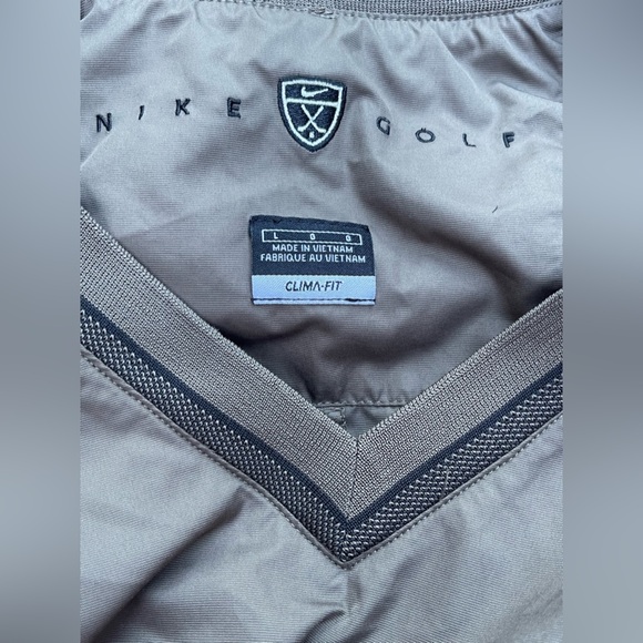🔥⛳️NIKE GOLF Climafit windbreaker in mocha/black v-neck size L. Zip pockets! - Picture 6 of 7